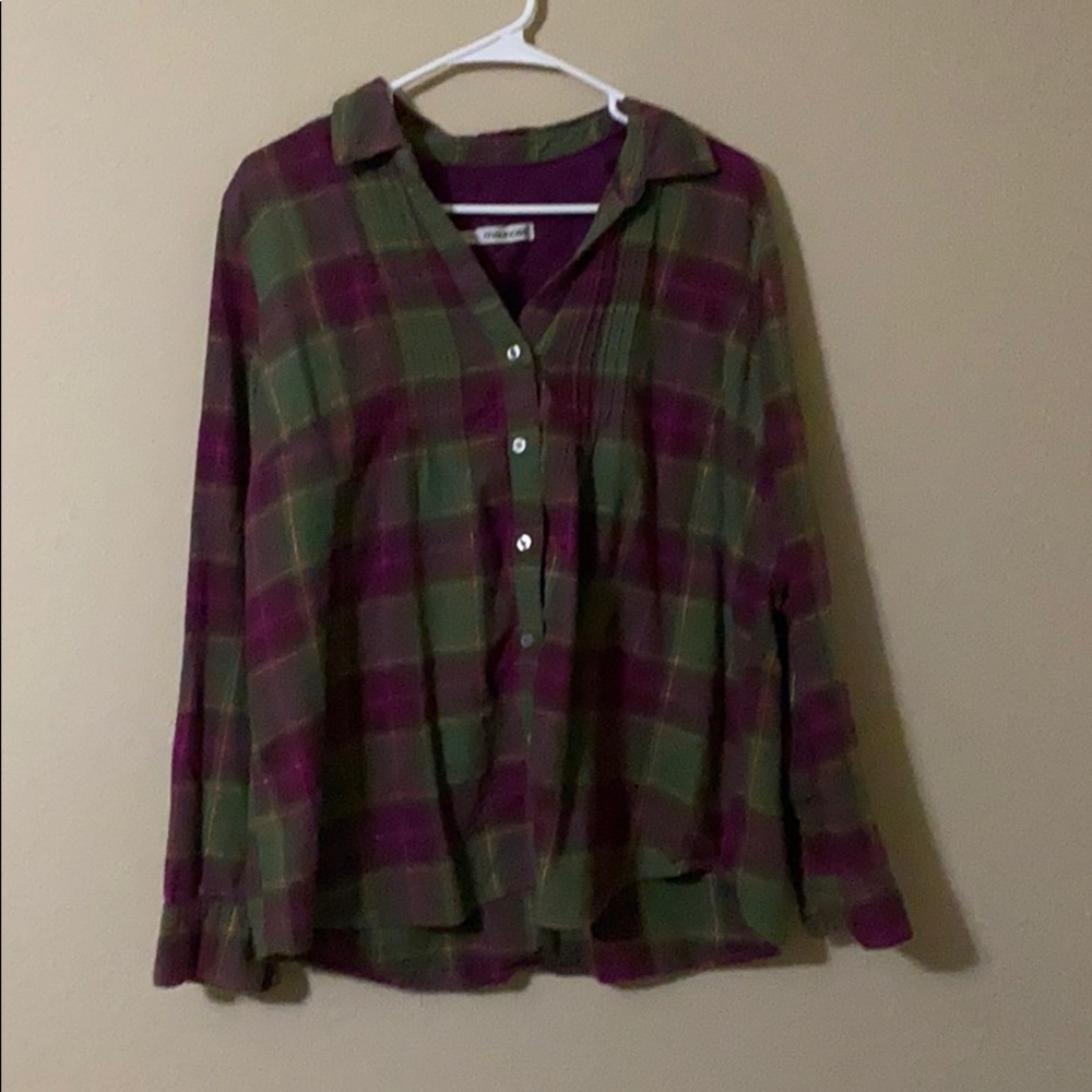 Maurices Plaid Button Up Shirt. Size 1 / 1XL